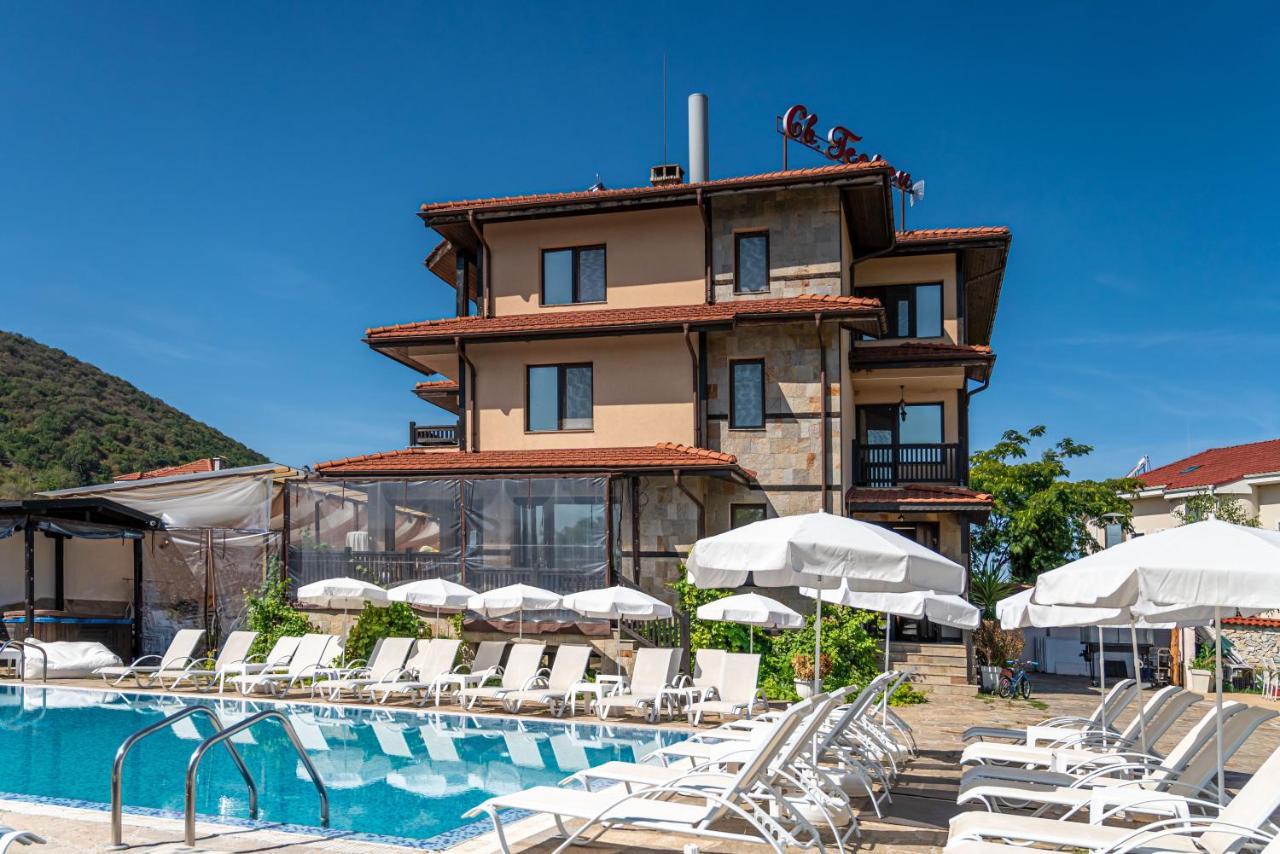 Saint George Mountain Residence Belashtitsa Экстерьер фото